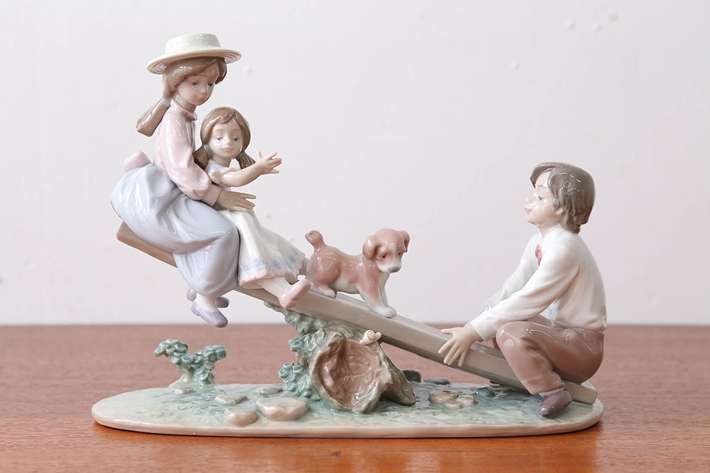 リヤドロ(LLADRO)　シーソーと子供たち